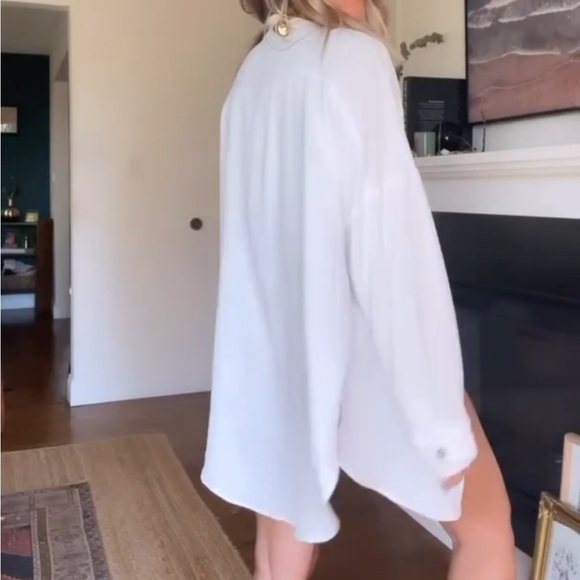 Timeless & classy essential button down & wide leg pants. Worn for 1 hour only. - Picture 7 of 9